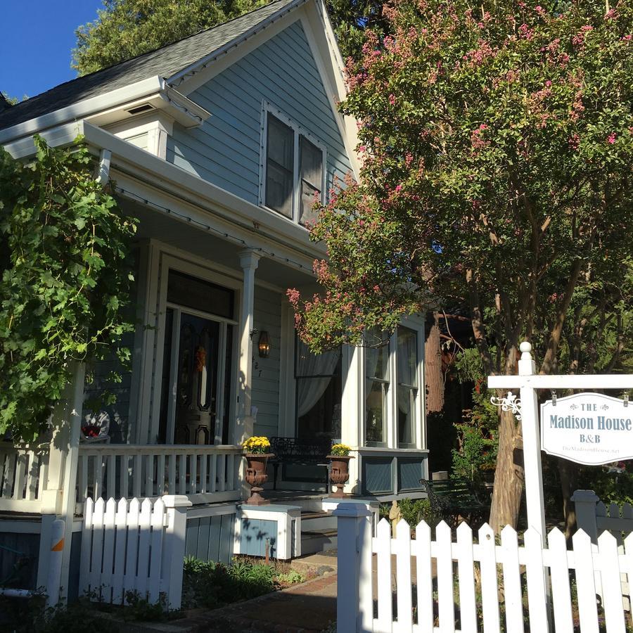 The Madison House Bed And Breakfast เนวาดา ซิตี้ ภายนอก รูปภาพ
